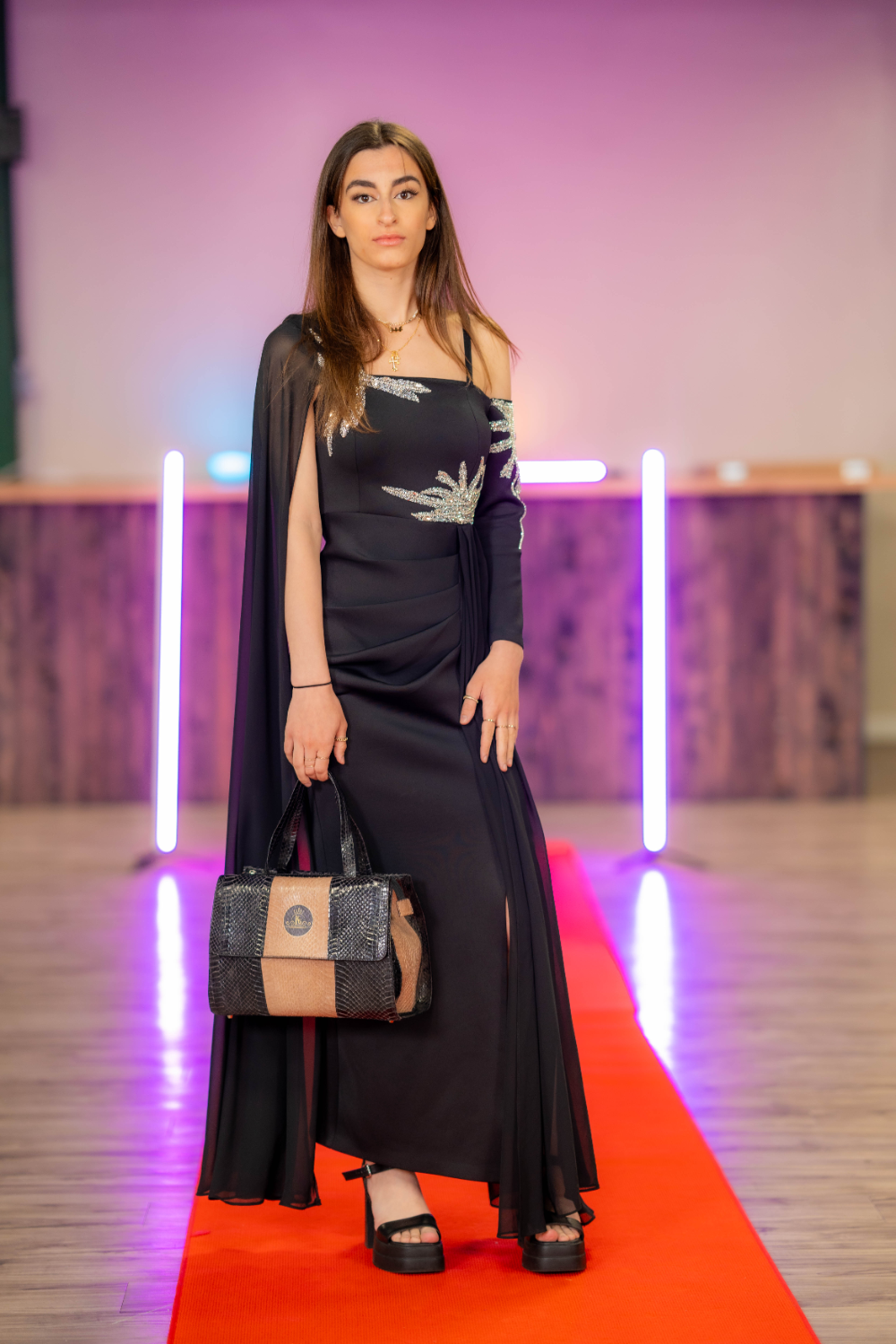 COLLECTION LARYNA NOIRE