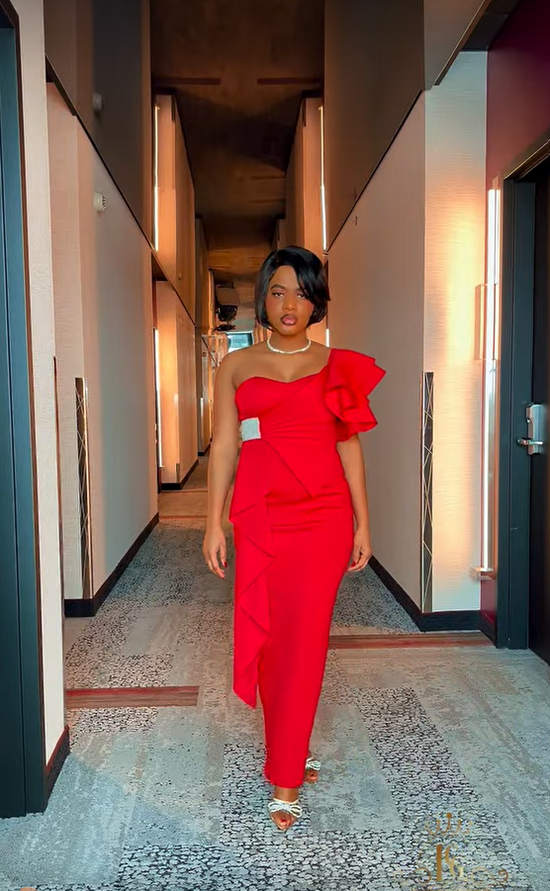 COLLECTION NAOMIE ROUGE
